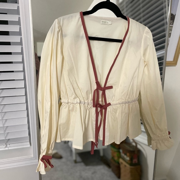 Spartina 449 Tops - NWT Bow Front Tie Top